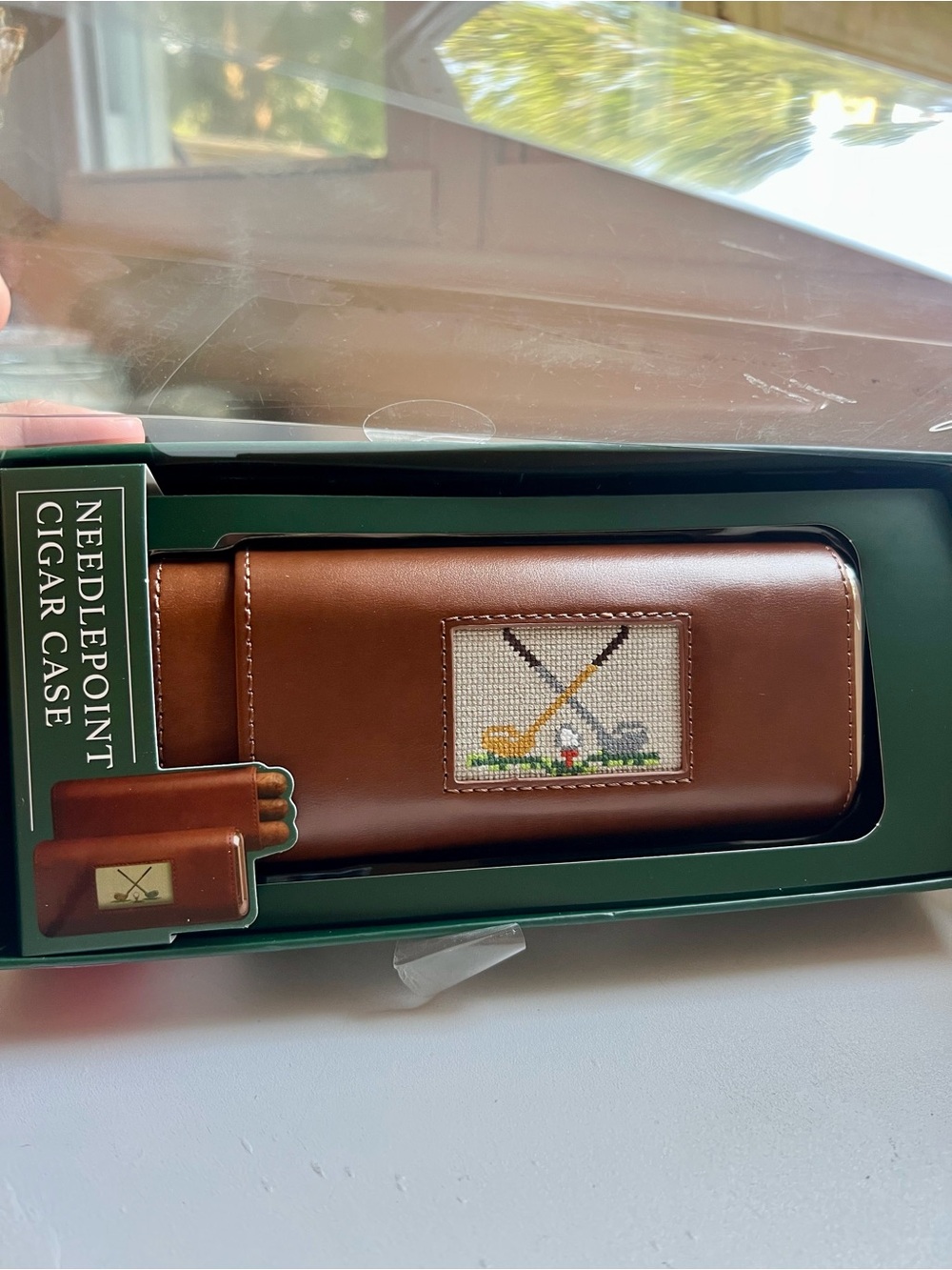 BRAND NEW Needlepoint Cigar Case in Brown with Golf Motif